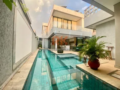 Casa com 4 Quartos à venda, 450m² no Portal do Sol, Contagem