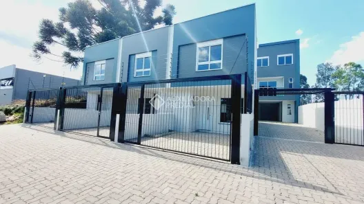Sobrado com 2 Quartos à venda, 90m² no São Virgílio, Caxias do Sul