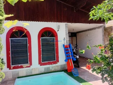 Casa com 3 Quartos à venda, 107m² no Tupi, Praia Grande