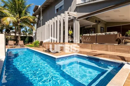 Casa de Condomínio com 4 Quartos à venda, 330m² no Loteamento Portal do Sol II, Goiânia