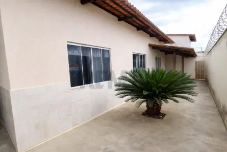 Casa com 3 Quartos à venda, 195m² no São Francisco, Araçuaí