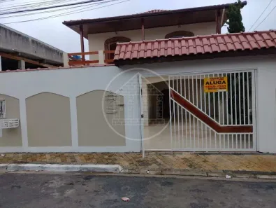 Sobrado com 4 Quartos para alugar, 200m² no Jardim das Imbuias, São Paulo