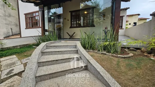 Casa com 5 Quartos à venda, 408m² no Praia da Costa, Vila Velha