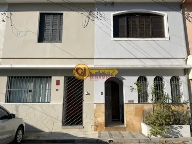 Casa com 2 Quartos à venda, 117m² no Vila Gumercindo, São Paulo