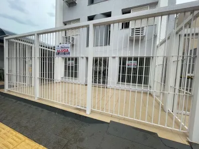 Sala Comercial com 1 Quarto para alugar, 60m² no Zona 7, Maringá