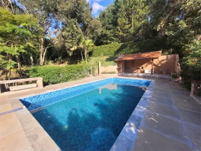 Casa de Condomínio com 3 Quartos para alugar, 1320m² no Roseira, Mairiporã