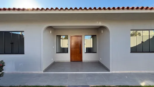 Casa com 4 Quartos à venda, 247m² no Jardim Paulista, Campo Grande