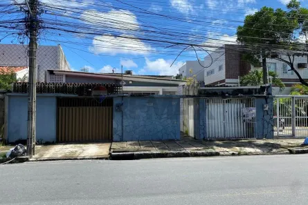 Casa com 7 Quartos à venda, 373m² no Campo Grande, Recife