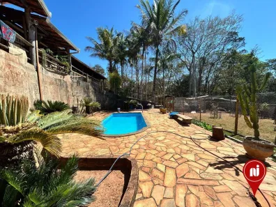 Casa de Condomínio com 4 Quartos à venda, 500m² no , Brumadinho