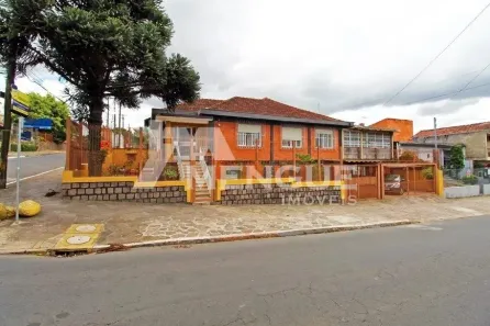 Casa com 3 Quartos à venda, 257m² no Jardim Sabará, Porto Alegre