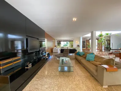 Sobrado com 3 Quartos à venda, 440m² no Morada da Colina, Uberlândia