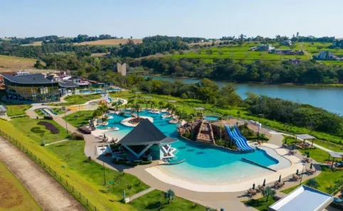 Lote/Terreno à venda, 724m² no Jardins de Monet Residence, Maringá