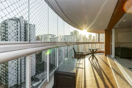 Apartamento com 4 Quartos à venda, 210m² no Moema, São Paulo