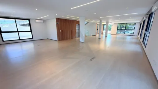 Prédio Comercial para alugar, 680m² no Nova Campinas, Campinas