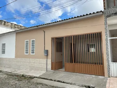 Casa com 3 Quartos para alugar, 150m² no Quarenta Horas (Coqueiro), Ananindeua