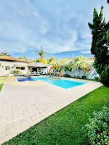 Casa com 3 Quartos para alugar, 232m² no Nova Gardênia, Atibaia