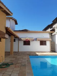 Sobrado com 4 Quartos à venda, 373m² no Vila Santos, Caçapava