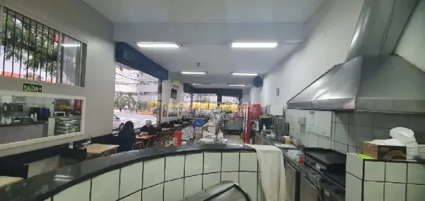 Sala Comercial para alugar, 565m² no Rio Branco, Porto Alegre