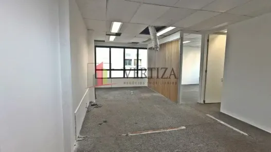 Sala Comercial para alugar, 90m² no Vila Olímpia, São Paulo
