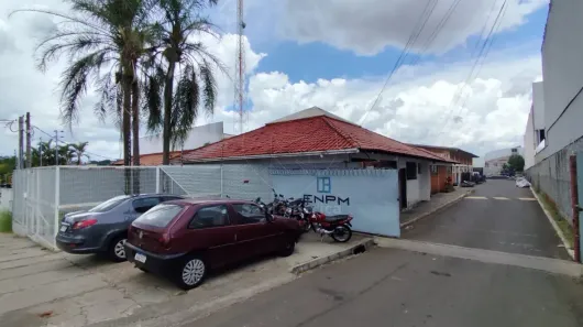 Galpão/Depósito/Armazém para alugar, 1000m² no Alpes, Londrina