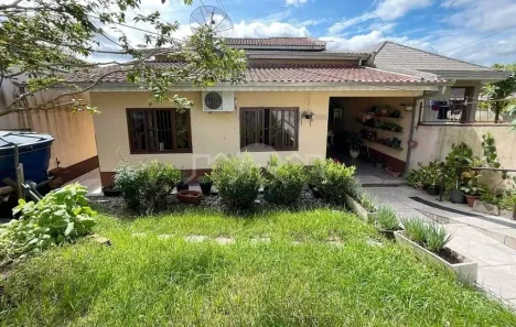 Casa com 4 Quartos à venda, 120m² no Petrópolis, Joinville