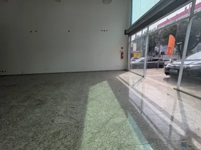 Ponto Comercial para alugar, 216m² no Vila Monumento, São Paulo