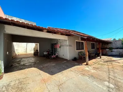 Casa com 3 Quartos à venda, 97m² no Jardim Guararapes, Londrina
