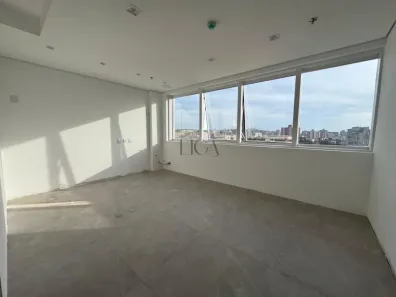 Sala Comercial à venda, 37m² no Santana, Porto Alegre