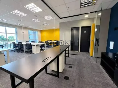 Sala Comercial para alugar, 231m² no Vila Cordeiro, São Paulo