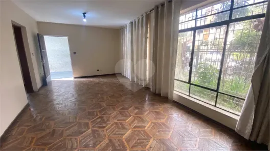 Sobrado com 4 Quartos para venda ou aluguel, 225m² no Parque Colonial, São Paulo