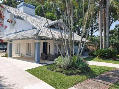 Sobrado com 4 Quartos à venda, 292m² no XANGRI-LÁ, Xangri-lá