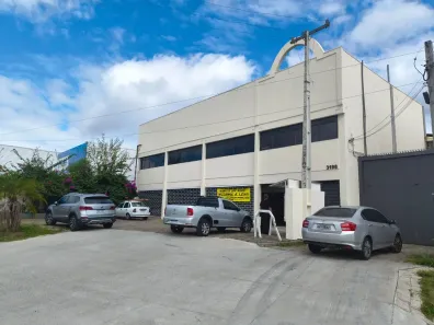 Galpão/Depósito/Armazém para alugar, 1400m² no Tarumã, Curitiba