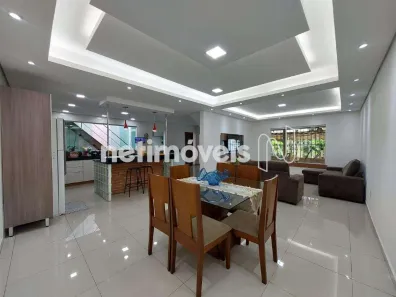 Casa com 3 Quartos à venda, 200m² no Sapucaia II, Contagem