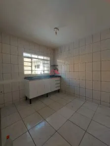 Casa com 3 Quartos para alugar, 127m² no Leblon, Uberaba