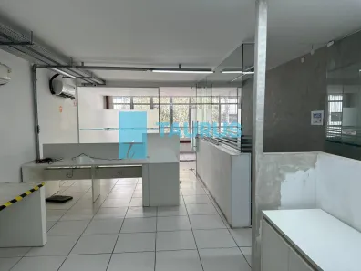 Prédio Comercial para alugar, 199m² no Cidade Monções, São Paulo