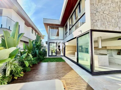 Casa com 3 Quartos à venda, 269m² no Pedra Branca, Palhoça