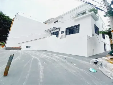 Sobrado com 3 Quartos para alugar, 220m² no Perdizes, São Paulo