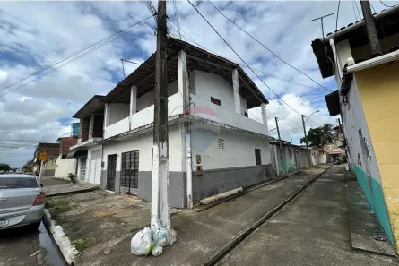 Casa com 4 Quartos à venda, 160m² no Cidade Universitária, Maceió
