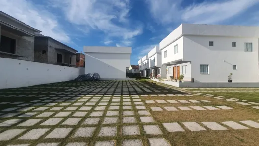 Casa de Condomínio com 2 Quartos à venda, 80m² no Peró, Cabo Frio