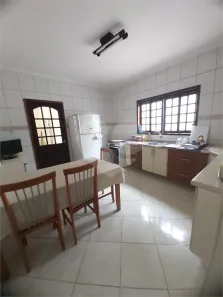 Sobrado com 3 Quartos à venda, 112m² no Vila Bernadotti, Mogi das Cruzes