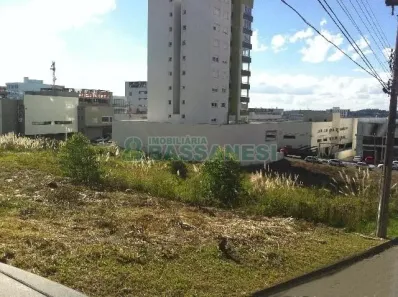 Lote/Terreno para alugar, 2400m² no Petrópolis, Caxias do Sul