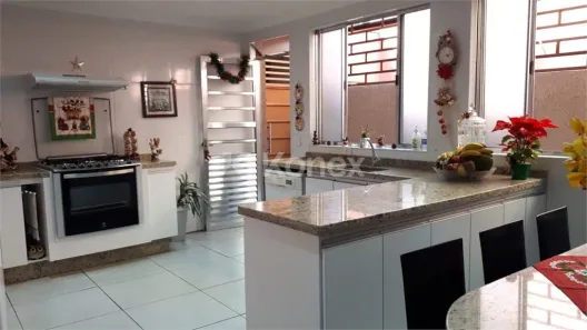 Sobrado com 6 Quartos à venda, 360m² no Vila Santa Maria, São Paulo