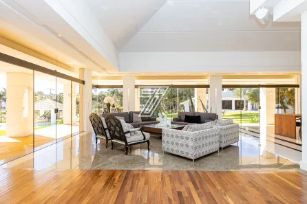 Casa de Condomínio com 4 Quartos à venda, 1300m² no Jardim Veneza, Piraquara