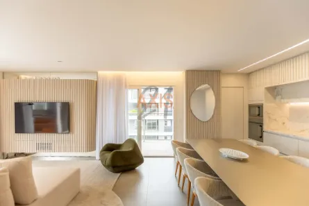 Apartamento com 3 Quartos à venda, 194m² no Campo Comprido, Curitiba