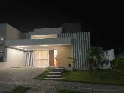 Casa de Condomínio com 3 Quartos para alugar, 160m² no Itararé, Campina Grande