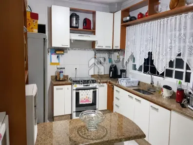 Casa com 3 Quartos para alugar, 150m² no Cidade Jardim, Jacareí
