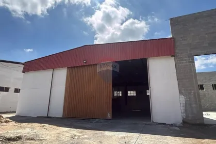 Galpão/Depósito/Armazém para alugar, 400m² no Zona Industrial, Sorocaba
