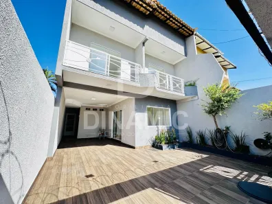Sobrado com 5 Quartos à venda, 230m² no Jardim Atlântico, Goiânia