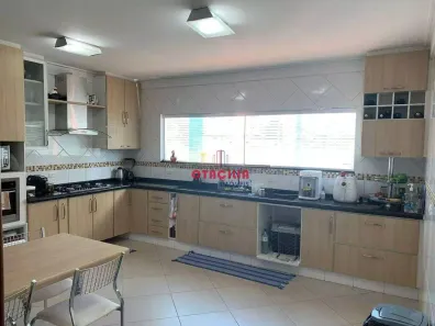 Sobrado com 4 Quartos à venda, 298m² no Santa Terezinha, São Bernardo do Campo