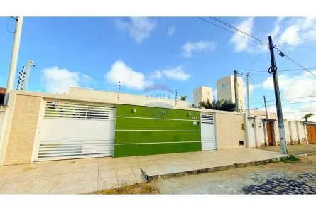 Casa com 3 Quartos à venda, 171m² no Capim Macio, Natal